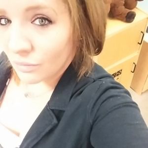 Meet your Posher, Katelyn